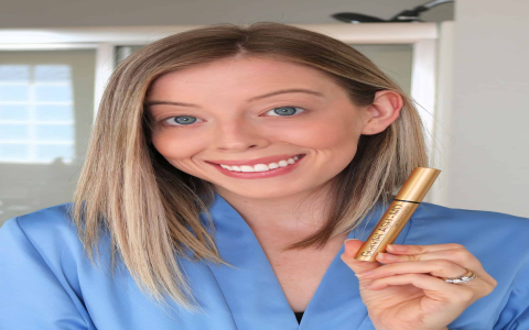 Lash Serum Essential: Get Fuller Lashes in 30 Days