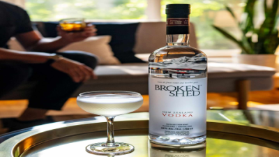Fris Vodka Review: Price Value & Smoothness Compared to Tito’s