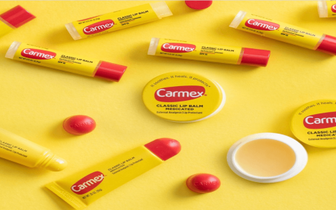 Carmex Lip Balm Review: Does It Really Heal Chapped Lips?