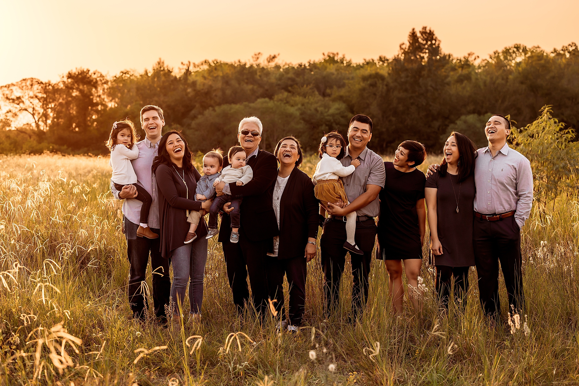 Fall Color Palette for Family Pictures: 10 Stunning Ideas