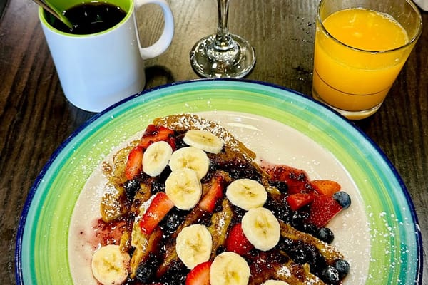 Blu Jelly Reviews: Is This Naples Spot Worth the Hype?