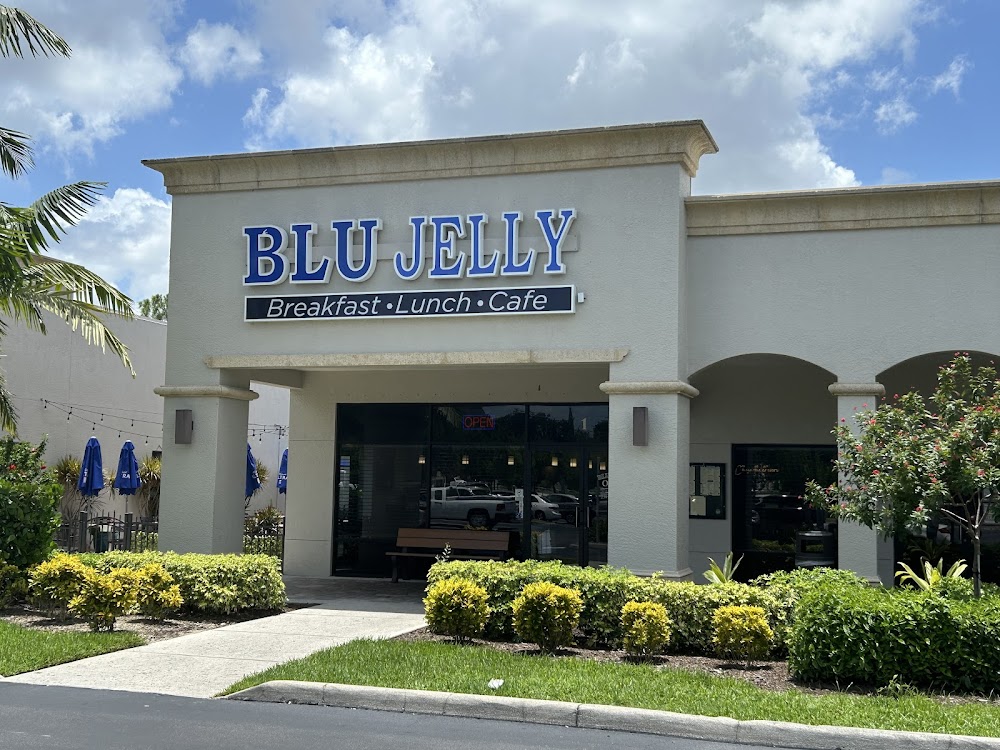 Blu Jelly Reviews: Is This Naples Spot Worth the Hype?