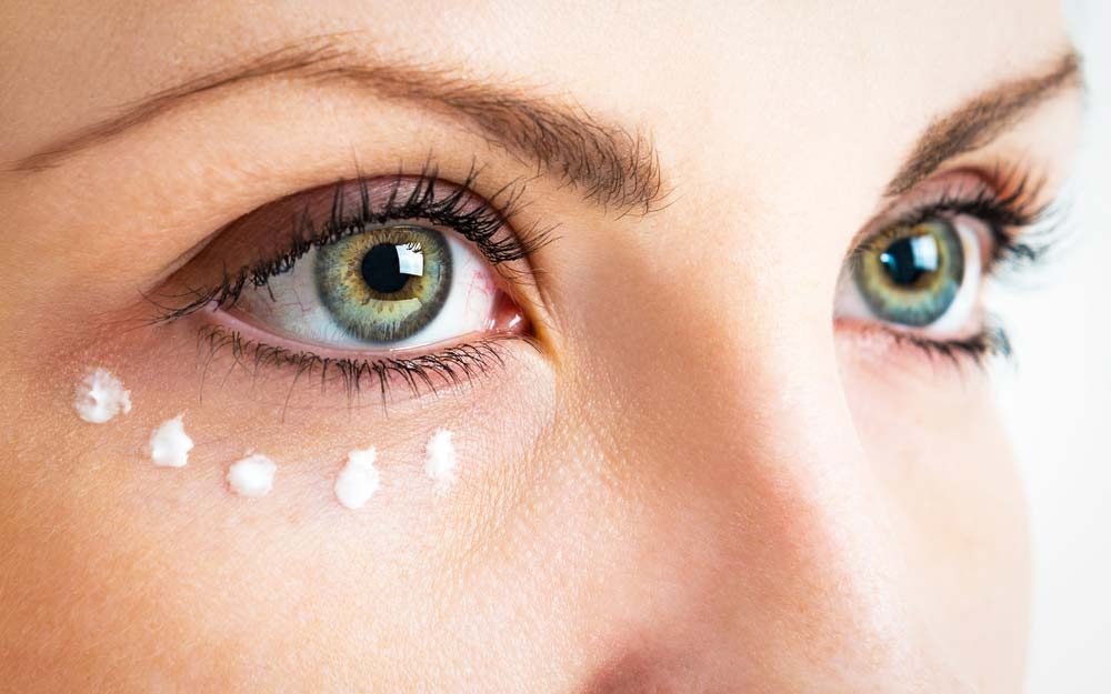 Eye Serum or Eye Cream? Dermatologists Reveal the Truth