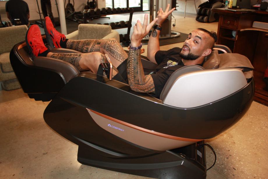 Best Massage Chair Reviews 2025: Top Picks & Buyer’s Guide